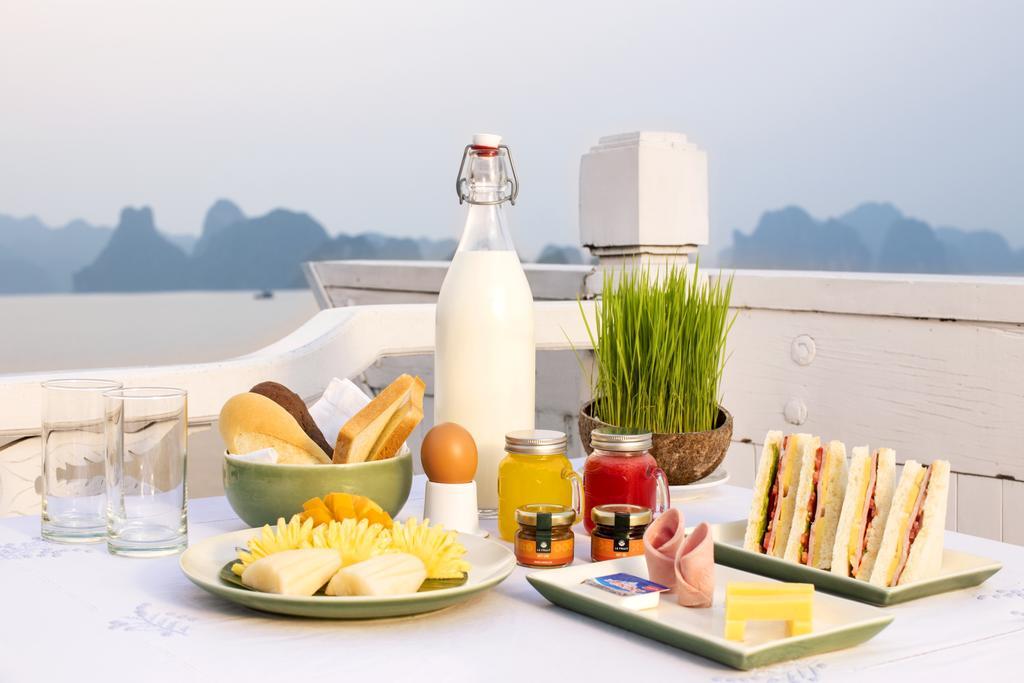 Aphrodite Cruise Ha Long Exterior photo
