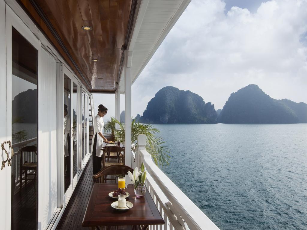 Aphrodite Cruise Ha Long Exterior photo