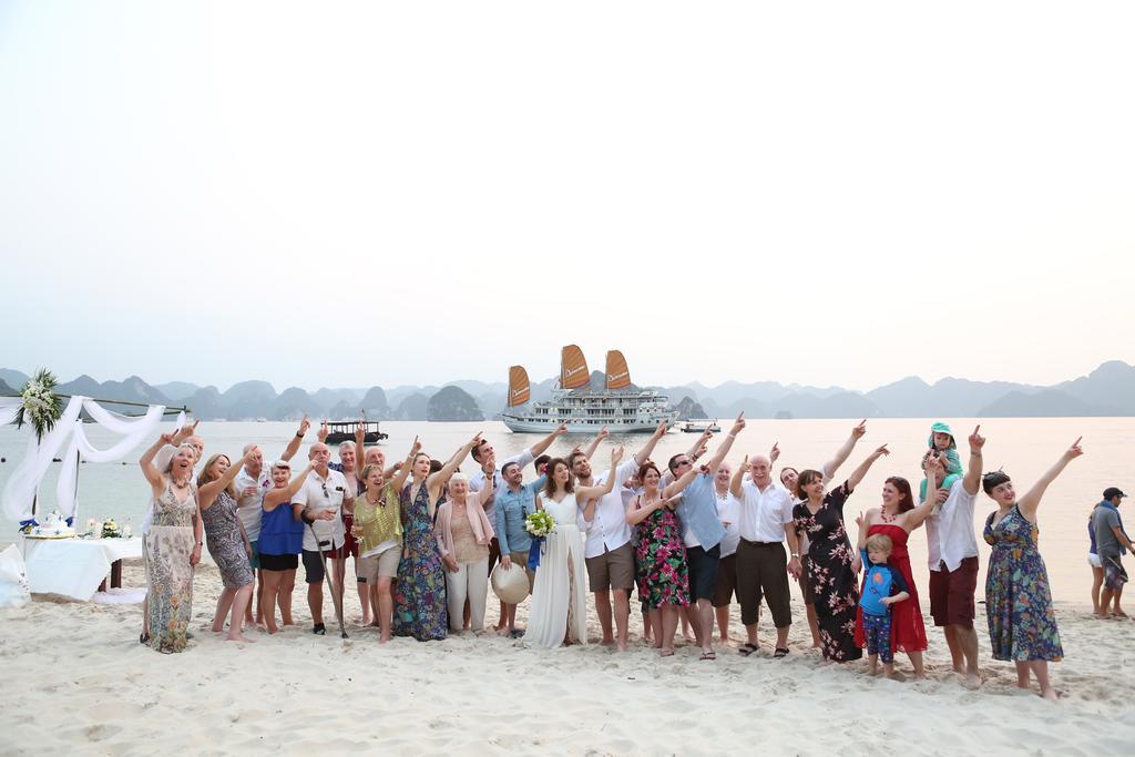 Aphrodite Cruise Ha Long Exterior photo